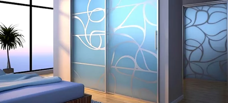 Frosting Glass Cabinet Doors in Fountainebleau, FL